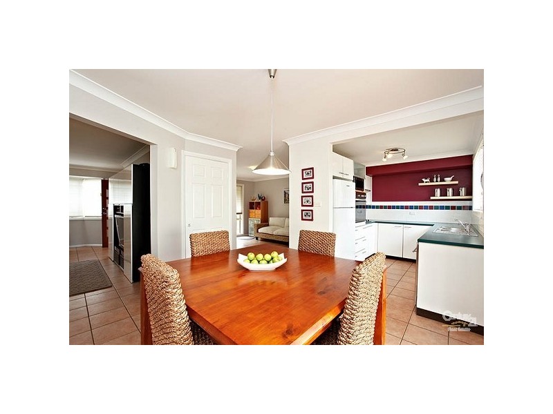 14b Rutledge Cres, Quakers Hill NSW 2763