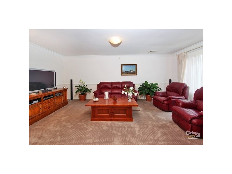 5 Carlisle Cres, Kellyville NSW 2155