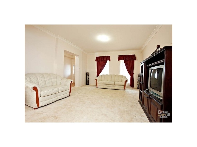 142 Brampton Drive, Beaumont Hills NSW 2155