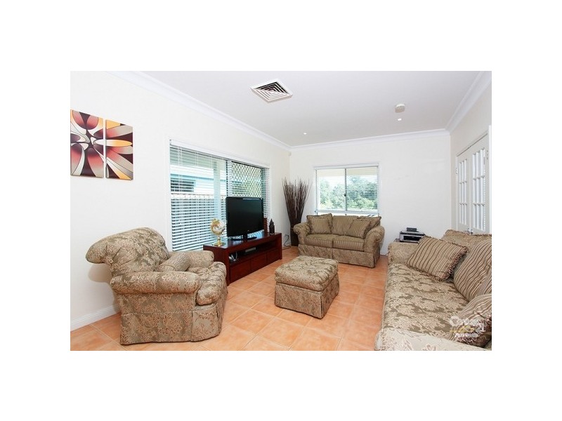 23 Bardsley Cct, Rouse Hill NSW 2155