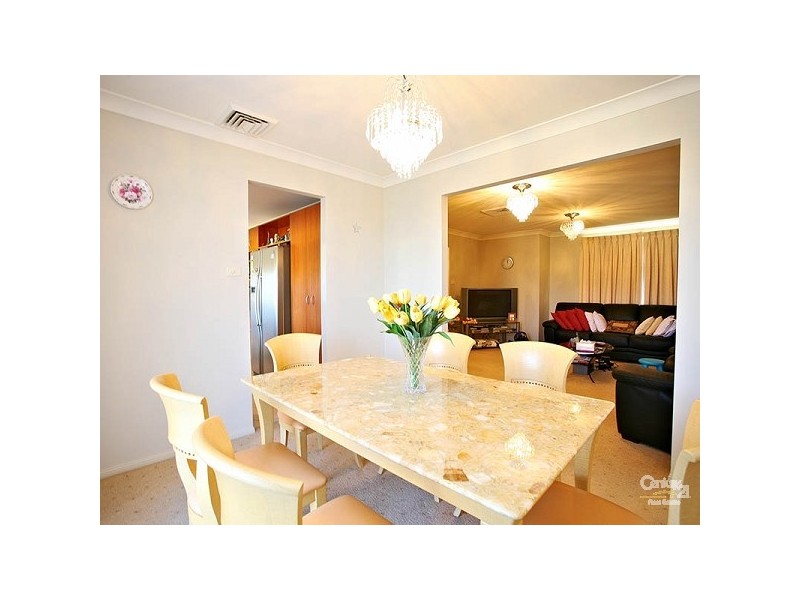 112 Redden Drive, Kellyville NSW 2155