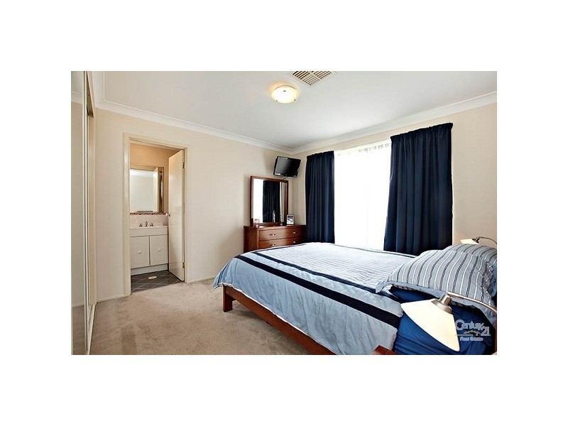 25 Stanford Cct, Rouse Hill NSW 2155