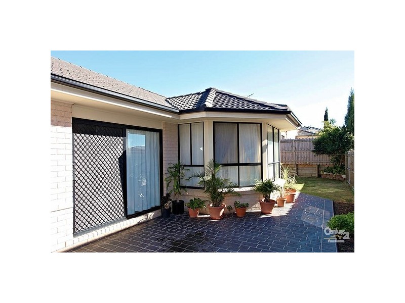 8 Sovereign Ave, Kellyville Ridge NSW 2155