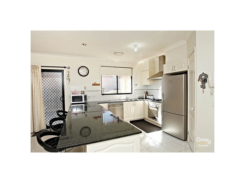 8 Sovereign Ave, Kellyville Ridge NSW 2155