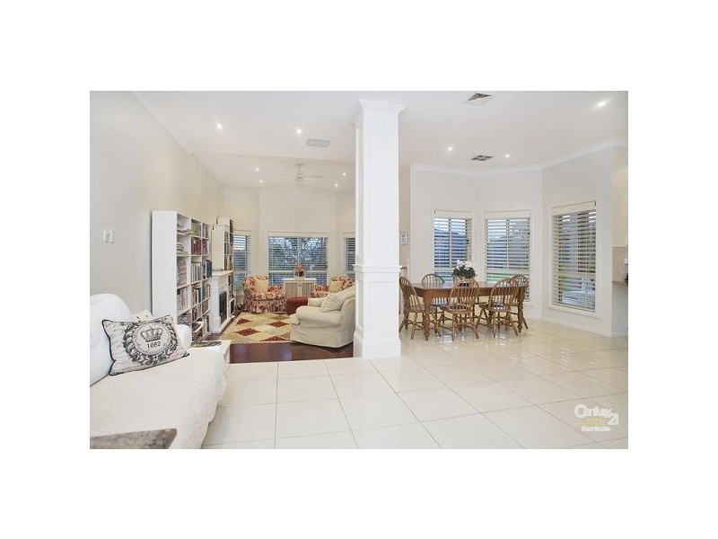 5 Cleveland Close, Rouse Hill NSW 2155