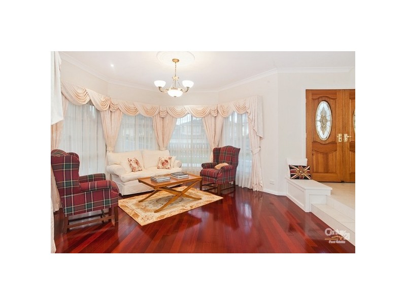 5 Cleveland Close, Rouse Hill NSW 2155
