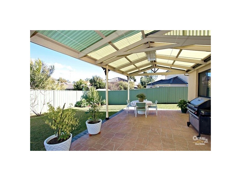 99 Brampton Drive, Beaumont Hills NSW 2155