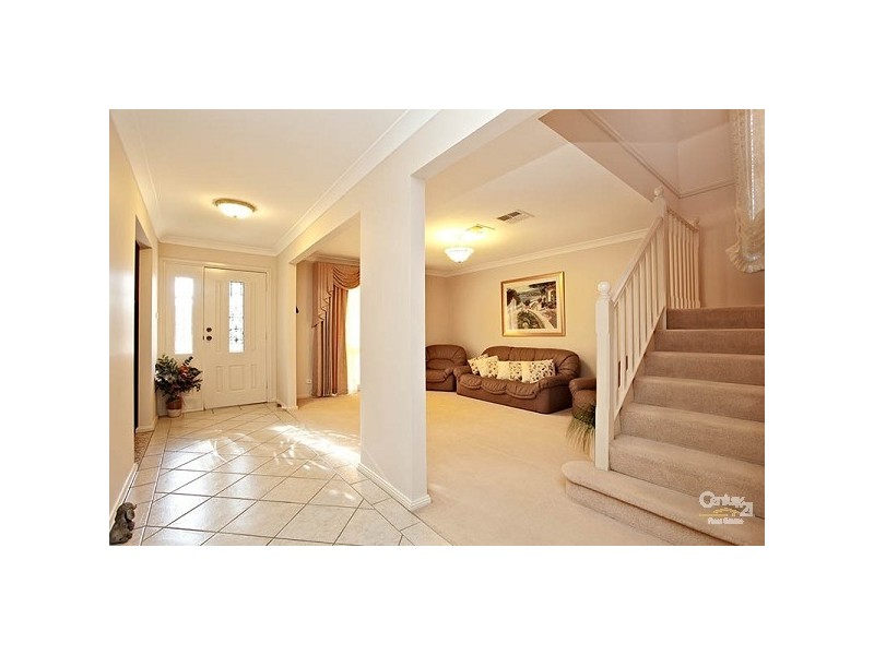 99 Brampton Drive, Beaumont Hills NSW 2155