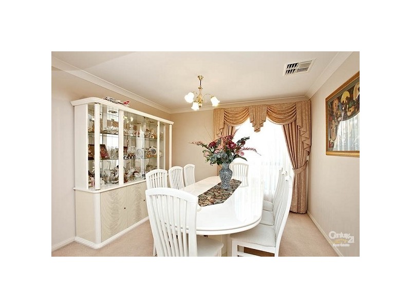 99 Brampton Drive, Beaumont Hills NSW 2155