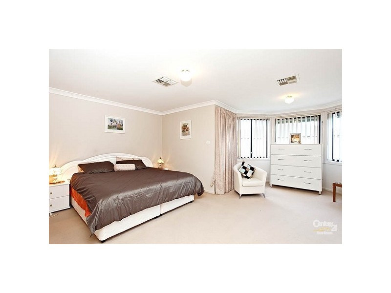 99 Brampton Drive, Beaumont Hills NSW 2155