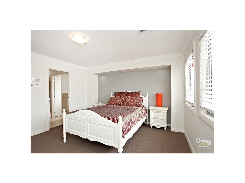 17 Freshwater Rd, Rouse Hill NSW 2155