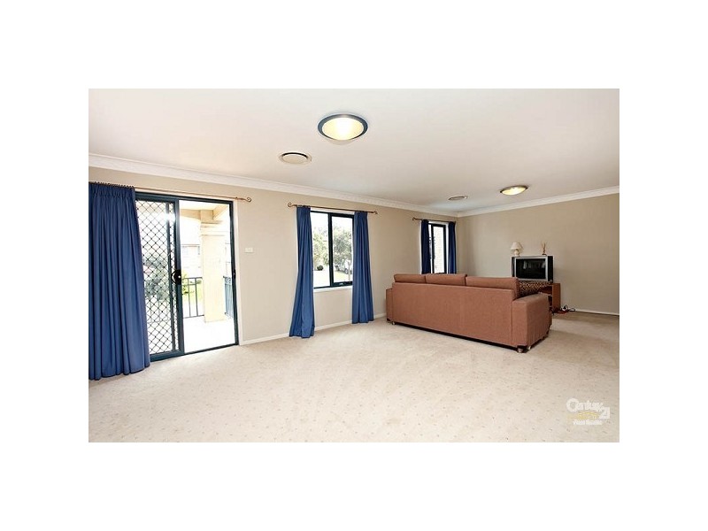 30 Fernleaf Crescent, Beaumont Hills NSW 2155