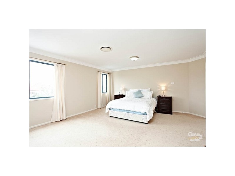 30 Fernleaf Crescent, Beaumont Hills NSW 2155