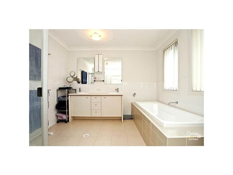 3 Riverbank Drive, Kellyville Ridge NSW 2155