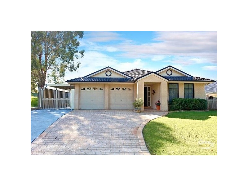 8 Green Hills Drive, Rouse Hill NSW 2155