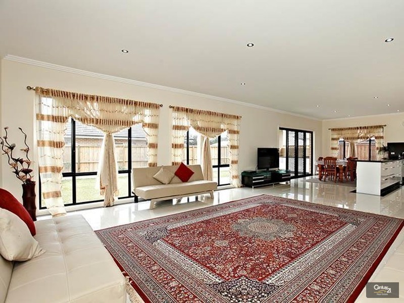 6 Yanada Street, Rouse Hill NSW 2155