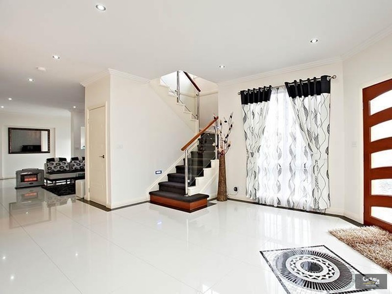 19  Caddies Boulevarde, Rouse Hill NSW 2155