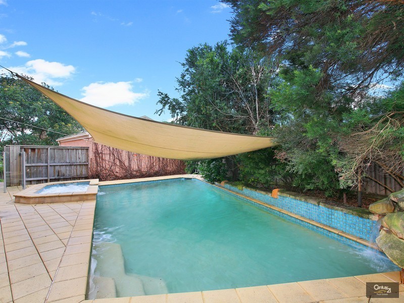 6 McGilvray Place, Rouse Hill NSW 2155