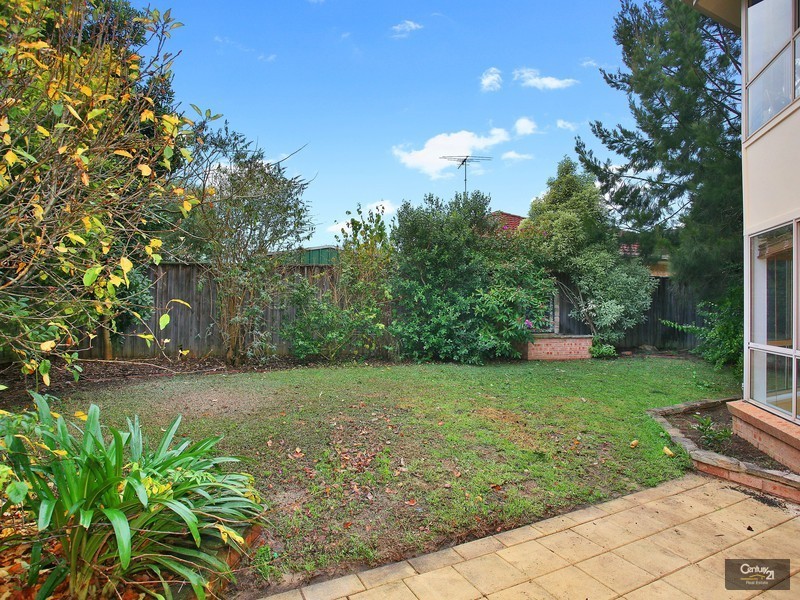 6 McGilvray Place, Rouse Hill NSW 2155