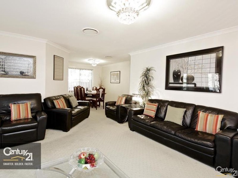 17 Wicklow Place, Rouse Hill NSW 2155