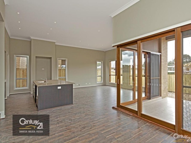 6 Cheval Street, Beaumont Hills NSW 2155