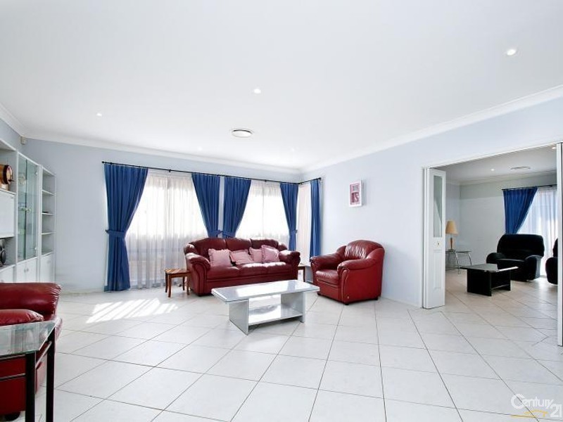 11 Ben Place, Beaumont Hills NSW 2155