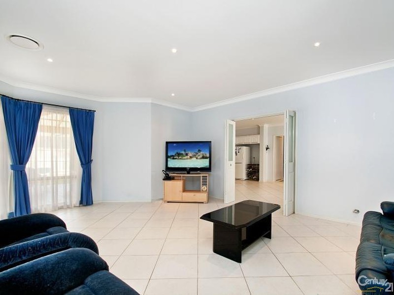 11 Ben Place, Beaumont Hills NSW 2155