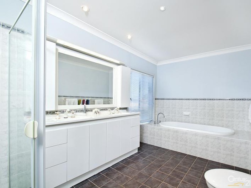 11 Ben Place, Beaumont Hills NSW 2155