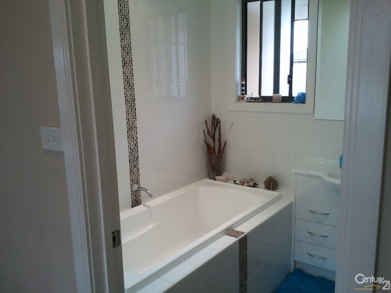 25 Bellcast Road, Rouse Hill NSW 2155