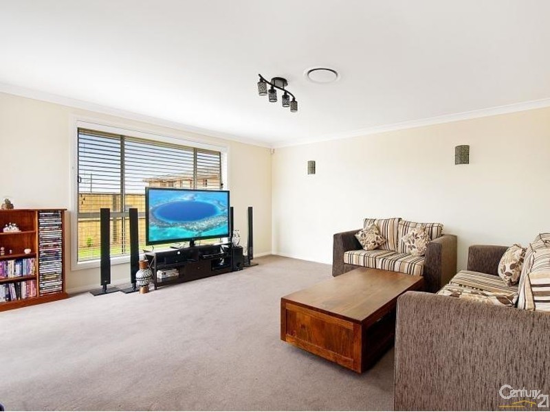 44 Greenview Parade, The Ponds NSW 2769