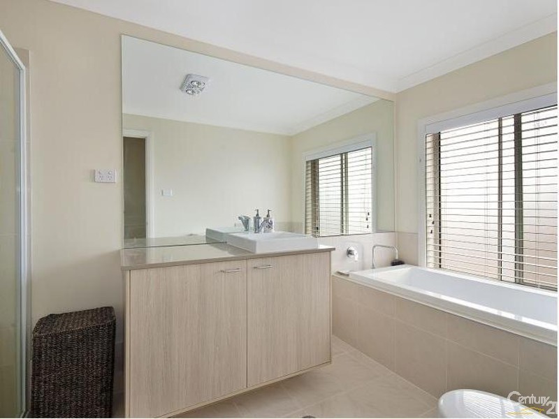 44 Greenview Parade, The Ponds NSW 2769