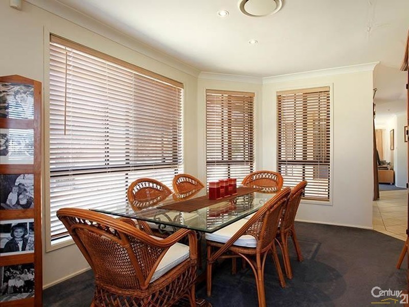 6 Barnes Place, Rouse Hill NSW 2155