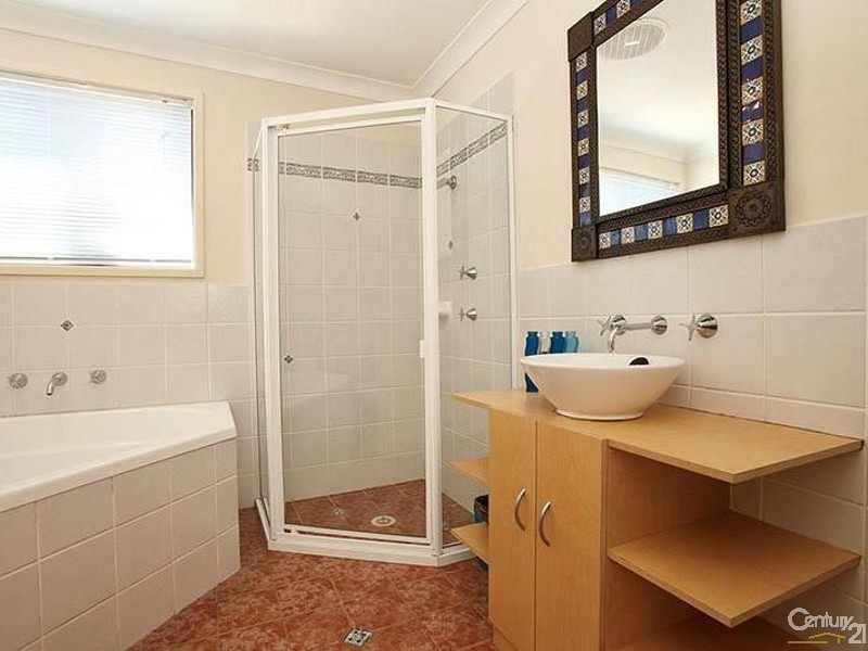 6 Barnes Place, Rouse Hill NSW 2155