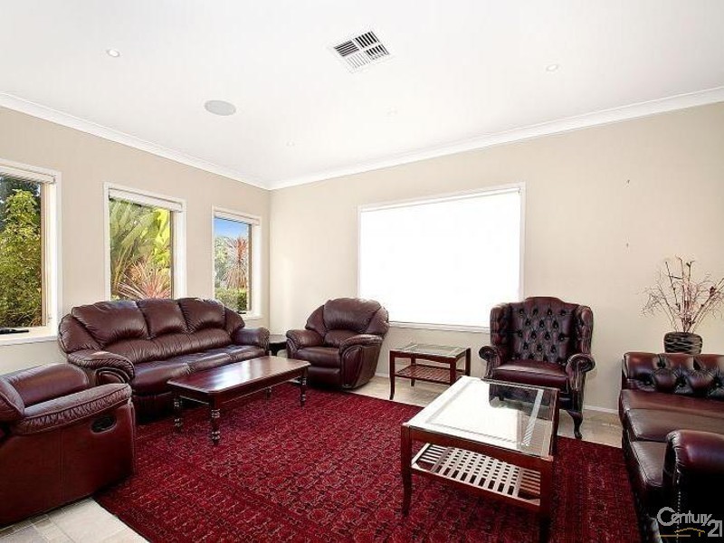 36 Ashtead Parade, Stanhope Gardens NSW 2768