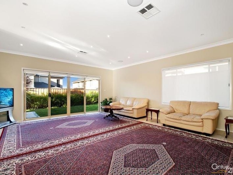36 Ashtead Parade, Stanhope Gardens NSW 2768