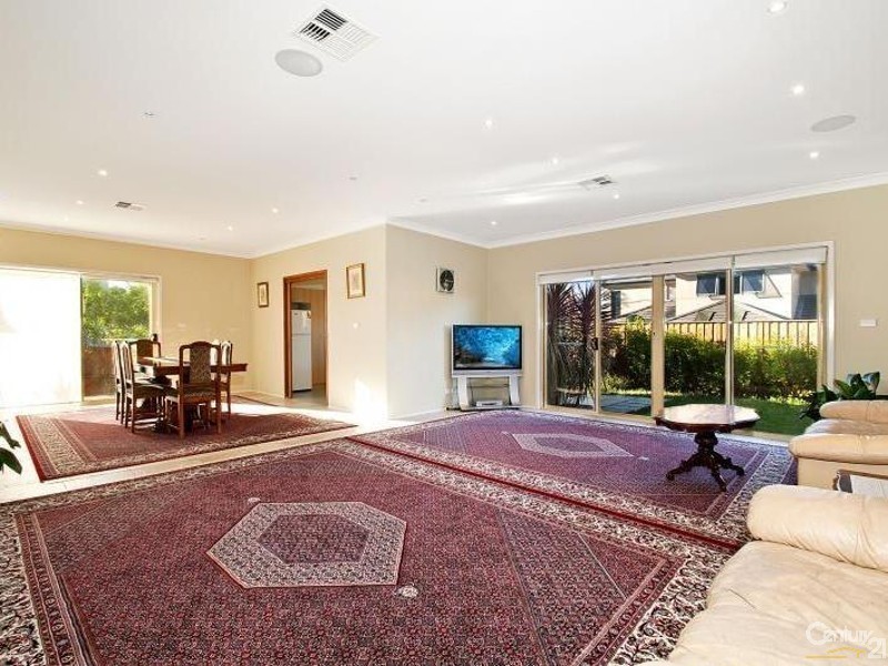 36 Ashtead Parade, Stanhope Gardens NSW 2768