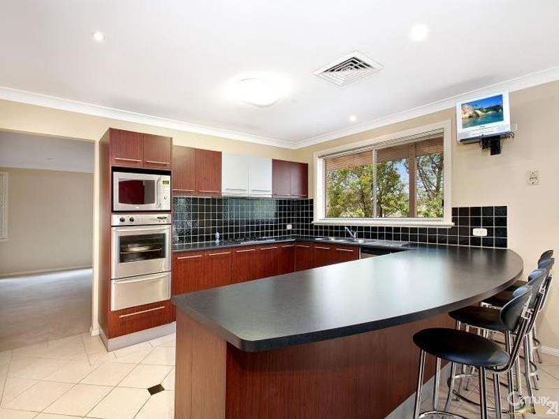 19 Perkins Drive, Kellyville NSW 2155