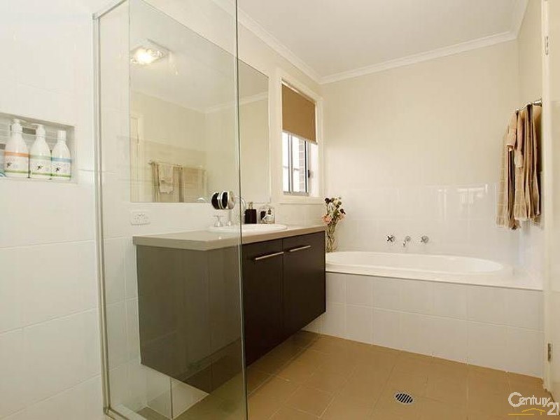 10 Avon Street, The Ponds NSW 2769