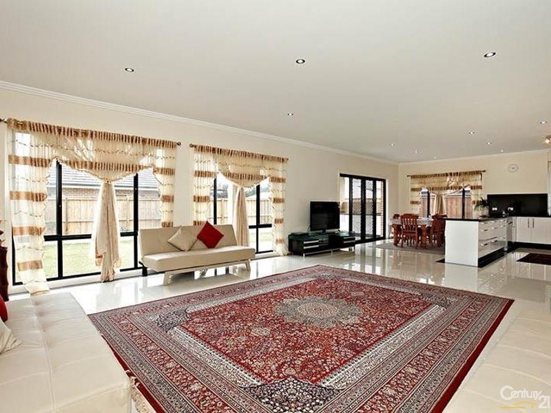 6  Yanada Street, Rouse Hill NSW 2155