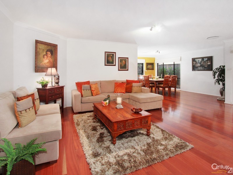 15 Compass Avenue, Beaumont Hills NSW 2155