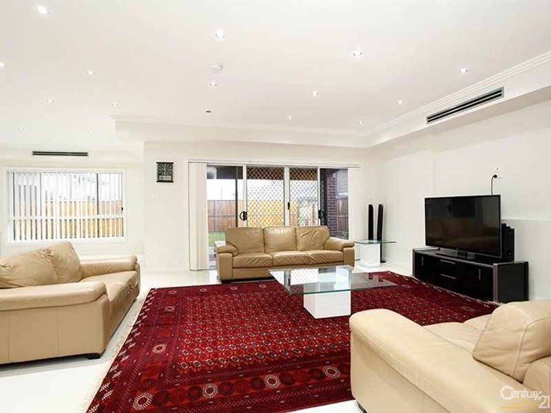 54 Waterfall Boulevard, The Ponds NSW 2769