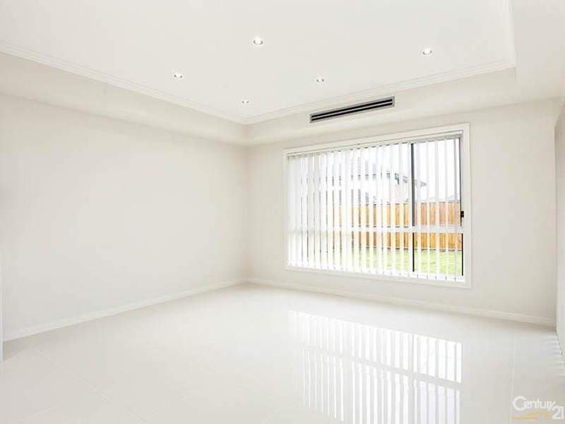 54 Waterfall Boulevard, The Ponds NSW 2769