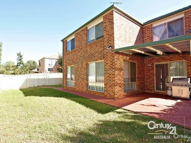 16 Hamlin Street, Quakers Hill NSW 2763