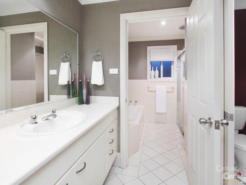 100 Adelphi Street, Rouse Hill NSW 2155