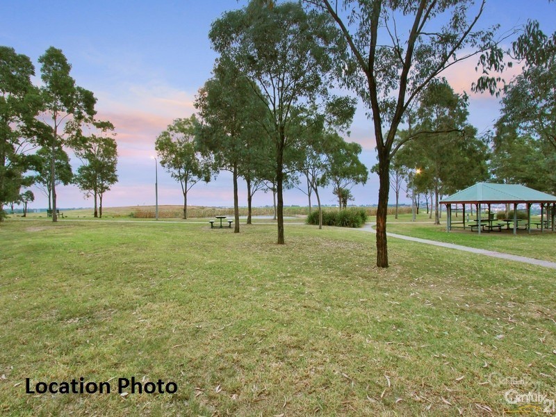 19 Broadleaf Crescent, Beaumont Hills NSW 2155