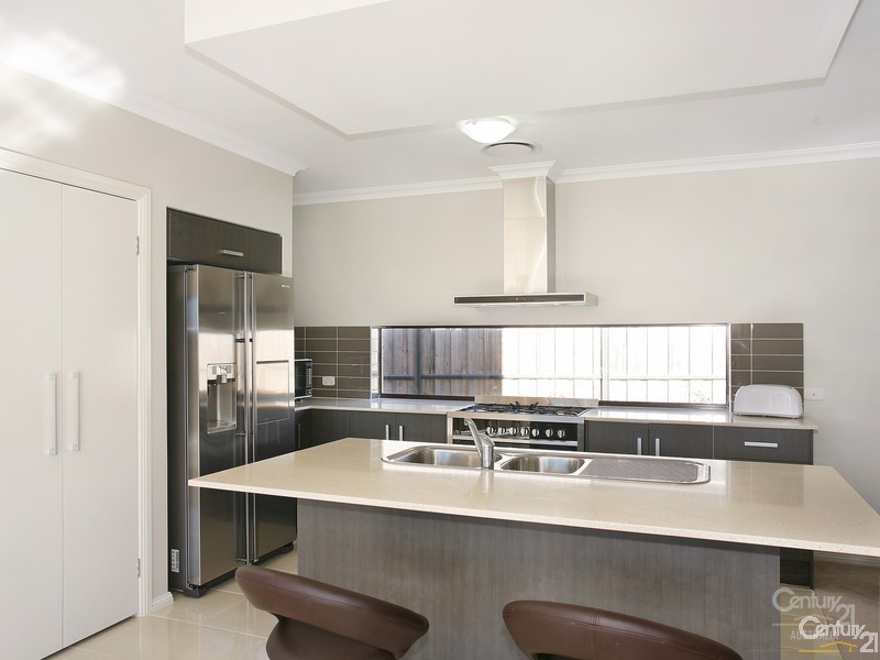 5 Meander Crescent, The Ponds NSW 2769