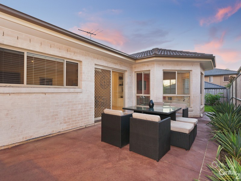 17 Pebble Crescent, The Ponds NSW 2769