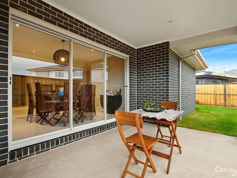 82 Riverbank Drive, The Ponds NSW 2769