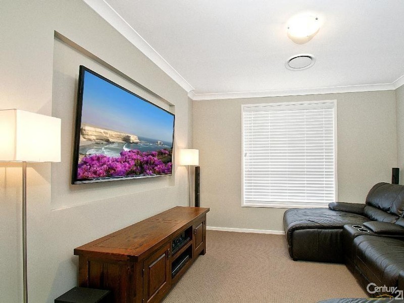 120 Greenview Parade, The Ponds NSW 2769