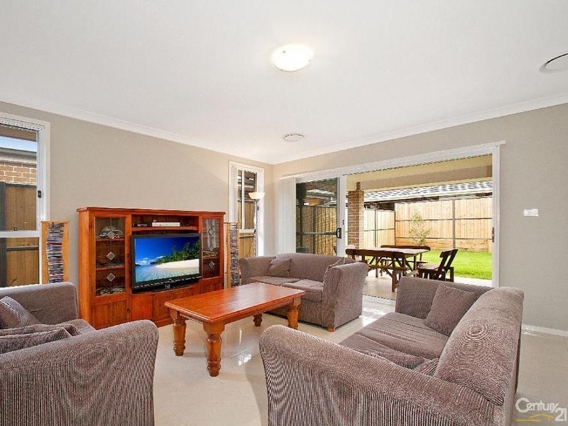 120 Greenview Parade, The Ponds NSW 2769